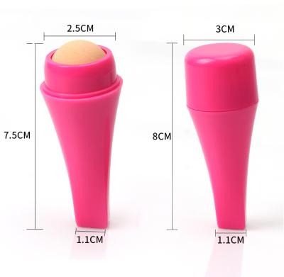 China Oil Beauty Skin Care Face Oil Absorbing Rolling Facial Massage Cleansing Natural Volcanic Stone Oil Absorbing Roller for sale