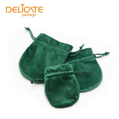 China Factory Recyclable Customized Earrings Bracelets Jewelry Bags Light Rings Cord Velvet Green Luxury Portable Bag for sale