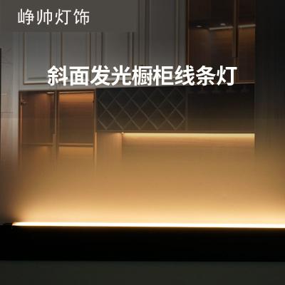 China LED bajo la iluminación del gabinete 3500K 80 CRI Aluminio LED Superficie montada en el gabinete luz con interruptor táctil en venta