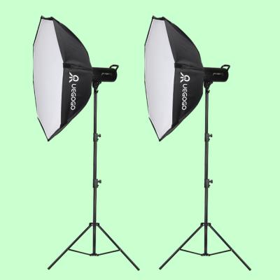 China UEGOGO 150W Professional Photography Video Lighting Kit & Softbox LED Studio Light Stand Kit 70-200cm for sale