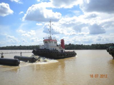 Chine Accessoires de lancement Marine Salvage d'acier inoxydable d'airbags de péniche en caoutchouc en nylon à vendre