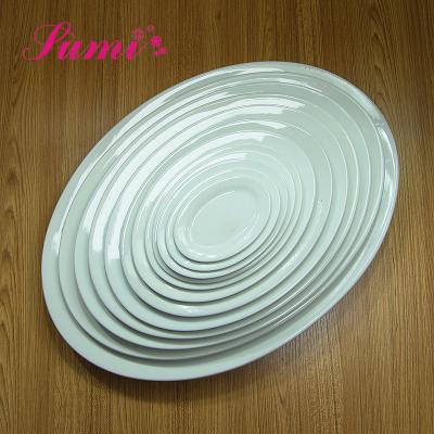 China Viable Wholesale Good Quality Dish Restaurant Ceramic Fish Food Dinner Charger Oval Dish for sale