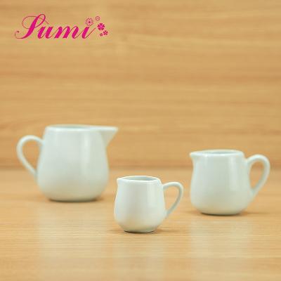 China New Design 50ml/100ml/150ml/200ml Milk Jug Custom White Ceramic Milk Jug Viable for sale