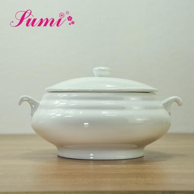 China Viable cheap soup tureen at wholesale price, chinese white ceramic tureen with lid for sale