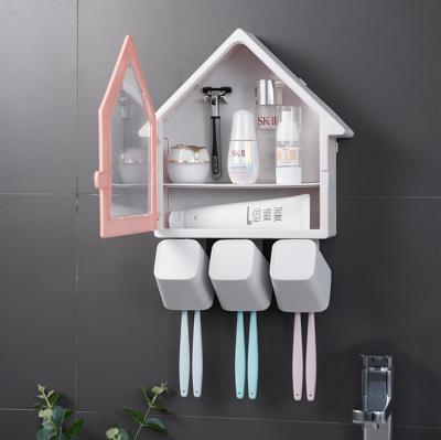 China Sustainable House Shape Wall Mount Toothbrush Holder With Three Cups Te koop