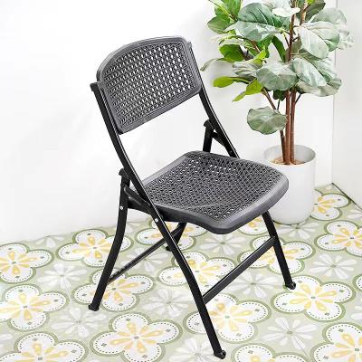 China Foldable Popular Stock Furniture Modern Plastic Folding Wedding Chairs For Party for sale