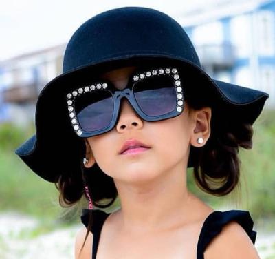 China Fashion Sunglasses Wholesale Children 2021 Brand Design Diamond Shades Rhinestone Little Girl Boy Children Sunglasses for sale