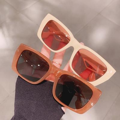 China LBASHADES Square Fashion Square Leg PC Shades Women Designer Uv 400 Lady Wide Sunglasses Beige Sunglass 2022 for sale