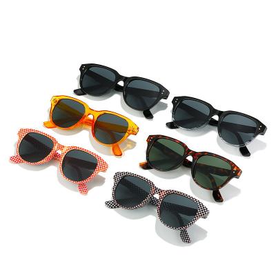 China Vintage 2022 Trendy Retro Sunglasses Oval Shape High Fashion Sunglasses Logo Printed Shades Sun Glasses Custom Made for sale