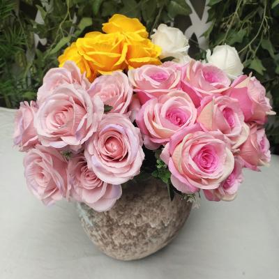 China Wedding New Design Artificial Flower Wholesale Home Bouquet Amazing Bridal Decoration Event Bouquets for sale