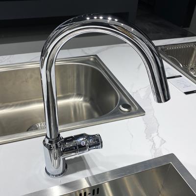 China High Quality HUIDA Large Discount Manufacturer Modern Sink Kitchen Project Products High Quality Aerator Hot And Cold Faucet for sale