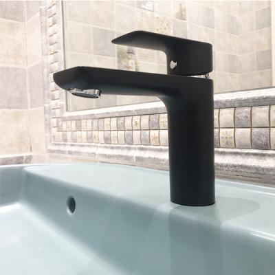 China Other HUIDA DDP Hot Cold Water Liner Low Lead Brass Black Bathroom Basin Mixer Tap for sale