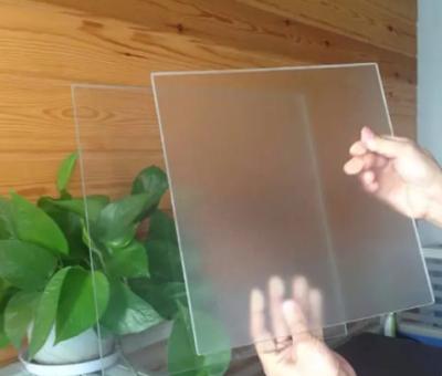 China 3.2mm Thickness Solar Photovoltaic Glass High Light Transmittance Custom zu verkaufen