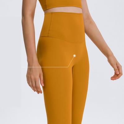 Cina La sensibilità nuda nessun Front Seam Yoga Pants Nylon ha sudato Wicking 8 colori in vendita