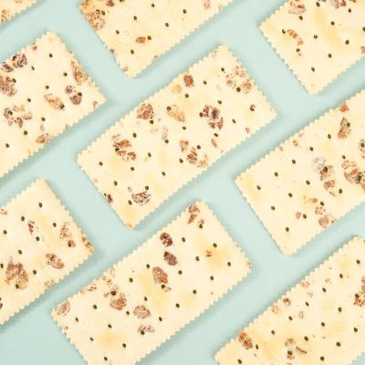 China Manufacturers Supply Natural Professional Biscuit Soda Cracker for sale