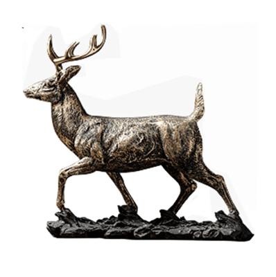 China 2021 China Hot Sale New Design Polyresin Sculpt Home Decoration Animal Statues Polyresin Walking Deer for sale