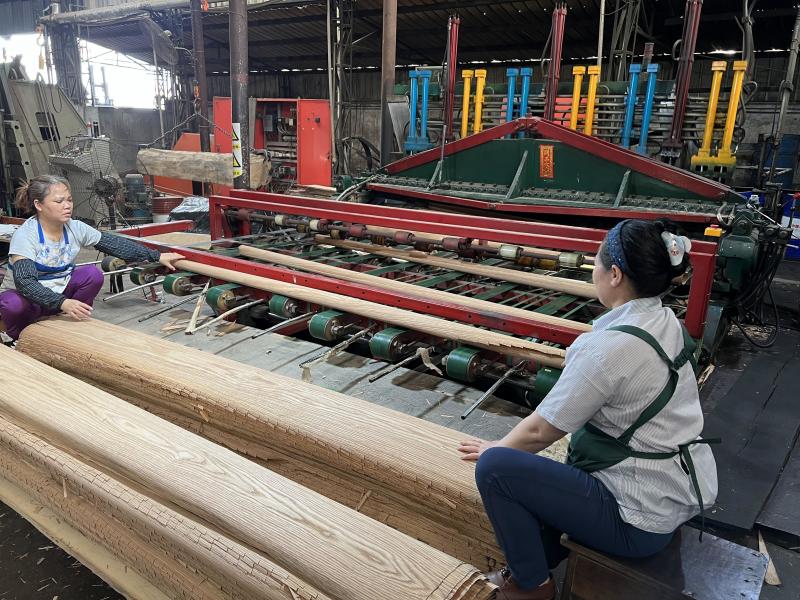 Verified China supplier - Dongguan Lingfeng Wood Industry Co., Ltd.
