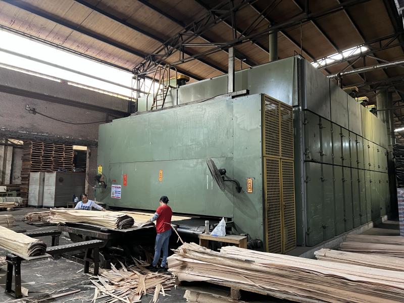 Verified China supplier - Dongguan Lingfeng Wood Industry Co., Ltd.
