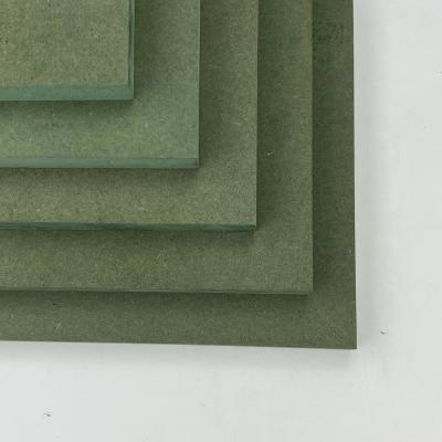 China Square Edge Green MDF Wood Board Multipurpose 700-750kg/M3 Density for sale