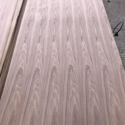 Cina Factory Price Black Walnut Veneer Cabinet Wardrobe Wooden Door Wall Panel Decorative Panel in vendita