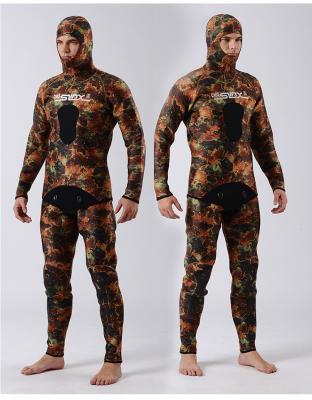 China New Breathable Camouflage Similar Suit Hooded Neoprene 5mm Free Diving Wetsuit Unisex Wetsuit for sale