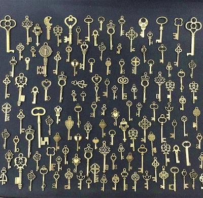 China Popular Wholesale Alloy Mixed Key Retro Charms Fit Chunky Necklace, Antique Brass Key Pendant Charms, 125PCS for sale