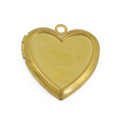 China BRASS Gold Plated Brass Cabochon Settings Heart Shape Pendant Trays for sale