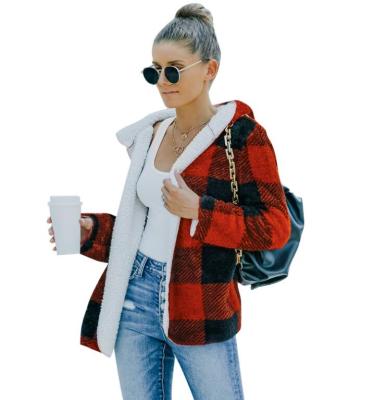 China Anti-Wrinkle Women Fashion Plush Coat Casual Plaid Fleece Winter Warm Outwear Jackets for sale