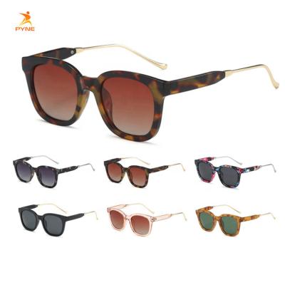 China Polarized Sunglasses Wholesale Luxury Private Label Classic UV Polarized Designer Sunglasses Women Fashionable Shading Lenses for sale