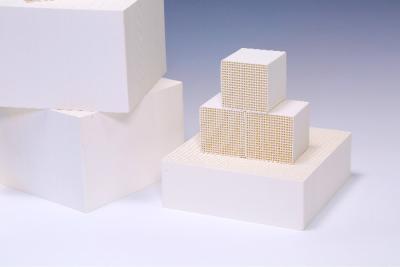 China cellular Honeycomb Ceramic Substrate For Volatile Organic Compound for sale