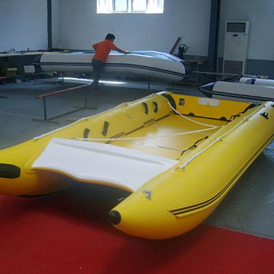 China 14.1ft Factory Direct Supply Catamaran Boat Relaxing Inflatable Fishing Boat for sale