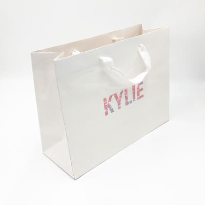 China Recyclable Made In China Custom Bag Making Wholesale Kraft Paper Bags With Matte Lamination for sale