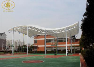 Chine La tente résistante UV de membrane structure le cadre en acier de PVDF ou de PTFE pour le terrain de basket à vendre