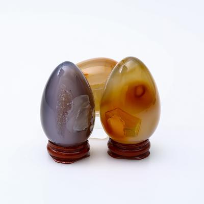 China Wholesale Europe Natural Hand Carved Agate Geode Eggs Crystal Crafts Healing Crystal Eggs for sale