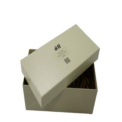 China Recycled Materials Hot Sale Recyclable Custom Lid And Base Corrugated Box For Shoes for sale