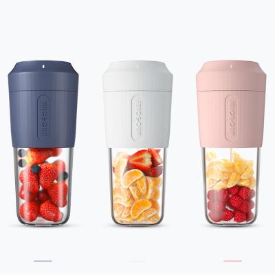 China Large Capacity Mini Portable Electric USB Juice Smoothie Blender Rechargeable Juicer for sale