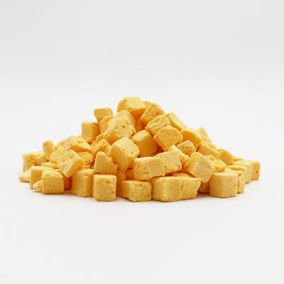 China Sustainable OEM Freeze Dried Cheese Cubes Dog Cat Snacks Additives Free Natural Pet Snacks Dog Cat Food for sale