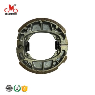 China ADC12 Half-metal / semi metal non asbestos motorcycle body parts 2021 new design motorcycle good quality brake shoes for sale