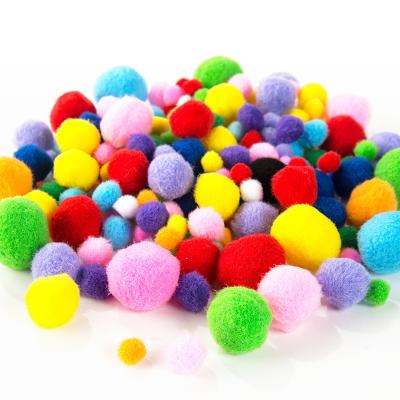 China DIY Handcraft Wholesale Multicolor Arts and Crafts Kids Fluffy DIY Handcraft Christmas Pompoms Balls for Toys for sale