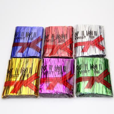 China Multicolor Food Wholesale Sugar Loaf Candy Packaging Wire Plastic Glitter PET Metallic Twist Ties For Gift for sale