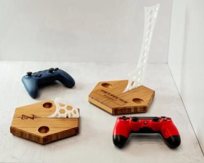 China Adjustable Gamer Stand The Ideal Combination of Bamboo and Acrylic for Optimal Gaming for sale