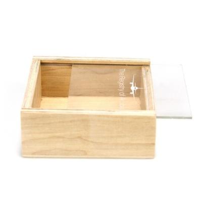 China Logotipo de marca personalizado Caja de almacenamiento de madera aceptable con tapa deslizante 10x10x3.8cm en venta