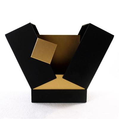 China Square Essential Oil Perfume Box Packaging with Custom Gold Stamping Logo and Design for sale