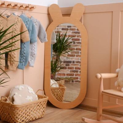 Chine Design rustique miroir décoratif en bois pour le salon Montessori pour enfants à vendre