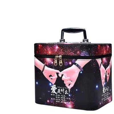 China Vintage Waterproof Hard Shell Cosmetic Bag Case Aluminum Portable Train Cosmetic Case for sale