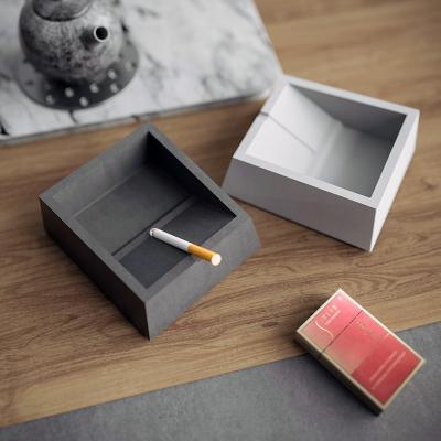 China High Quality Modern Style Custom Logo Ashtray Fashion Office Home Decor Debossed Concrete Ash Tray for Home Offices Restaurant Bar for sale