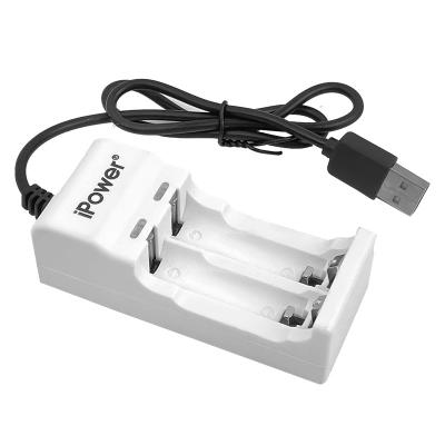 China Witte batterijoplader AA en AAA Ac Input 100V~240V Triple A batterijoplader Te koop