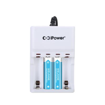 Cina AU Plug Double Aa Battery Charger Bianco AAA E AA Battery Charger in vendita