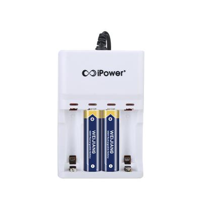 China 4 Slot Usb AAA Battery Charger Compact Battery Charger For AAA Batteries for sale