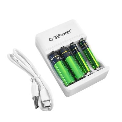 Chine Affichage LED Chargeur AA Chargeur de batterie intelligent pour batteries AA à vendre